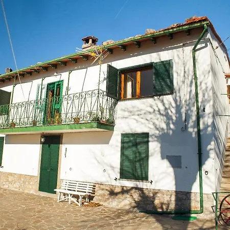 Holiday home Rondinaio