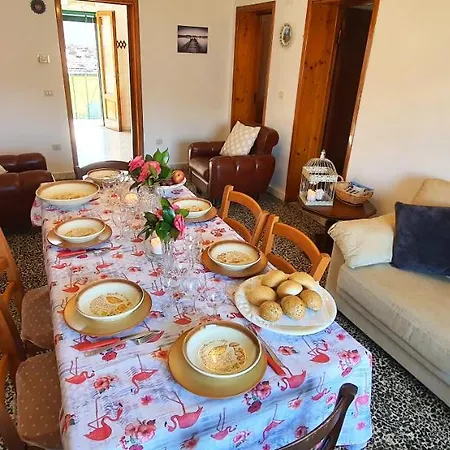 Rondinaio Holiday home Tereglio