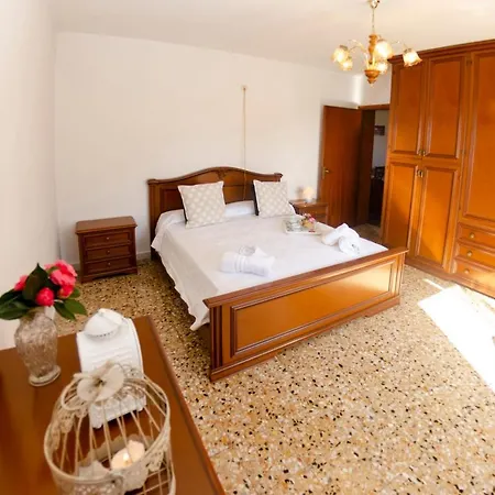 Holiday home Rondinaio Tereglio
