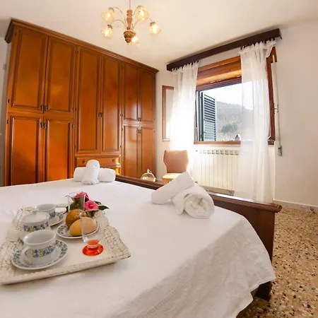 Rondinaio Holiday home *